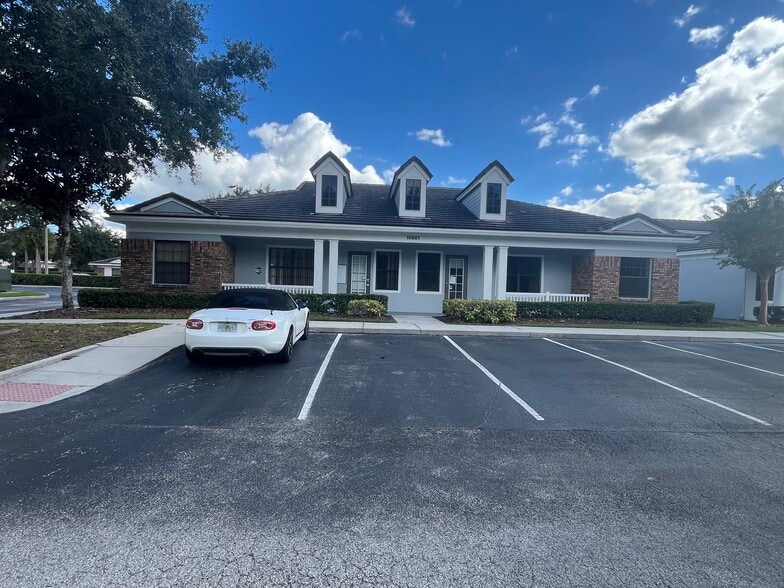 10801 Dylan LorenCircle, Ste A, Orlando, FL for lease - Building Photo - Image 1 of 17