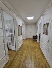 Office in Paris for lease Interior Photo- Image 2 of 9