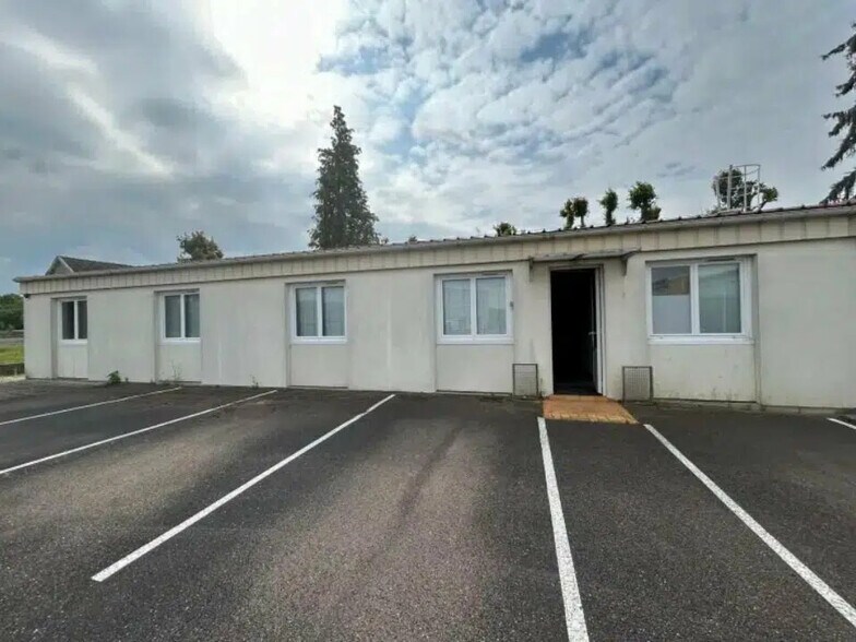 Flex in Troyes for lease - Building Photo - Image 2 of 9