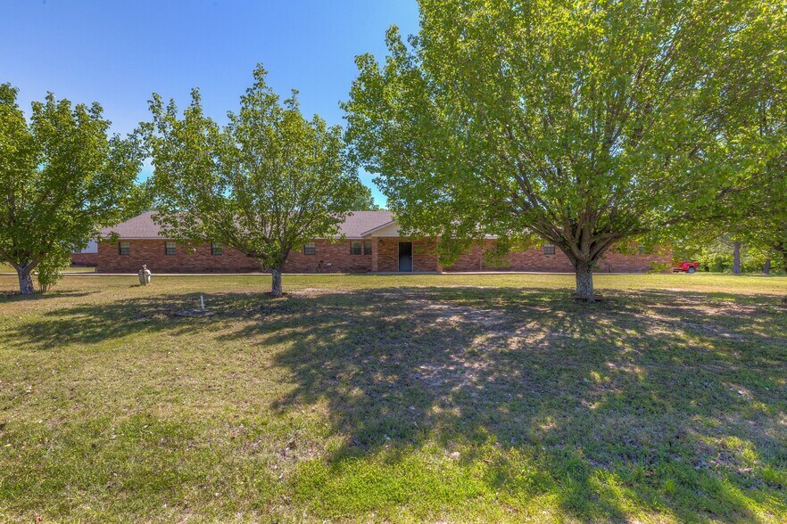 214 S 4th St, Redbird, OK 74458 Health Care for Sale