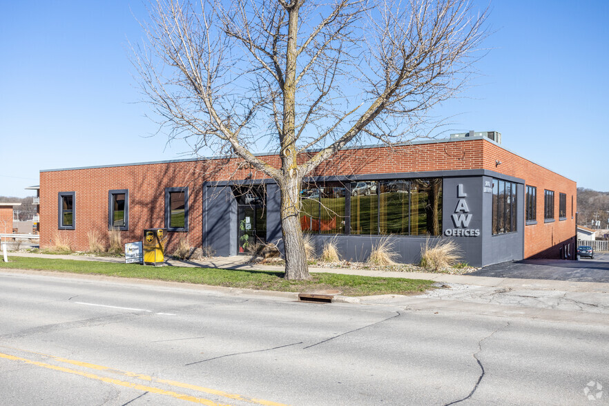 2501 Grand Ave, Des Moines, IA for lease - Primary Photo - Image 1 of 5