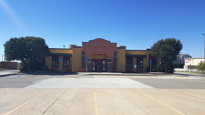 4107 Vine St, Hays, KS for sale - Primary Photo - Image 1 of 1