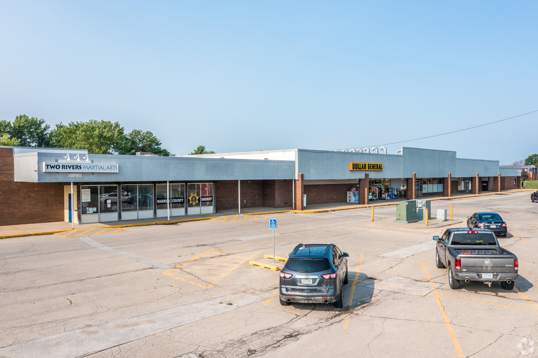 1801-1807 W 2nd Ave, Indianola, IA for sale Primary Photo- Image 1 of 1