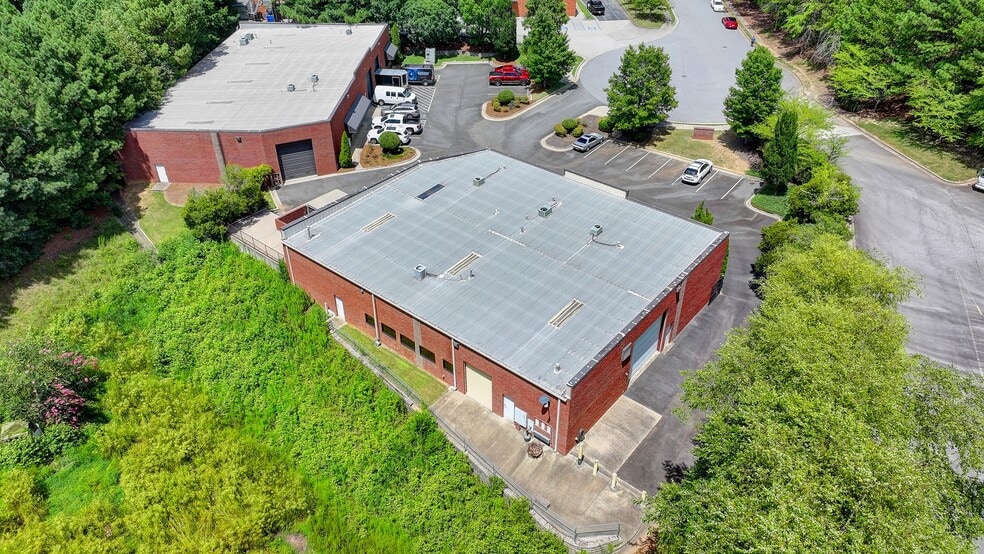 4325 Creek Park Dr, Suwanee, GA for sale - Building Photo - Image 3 of 24