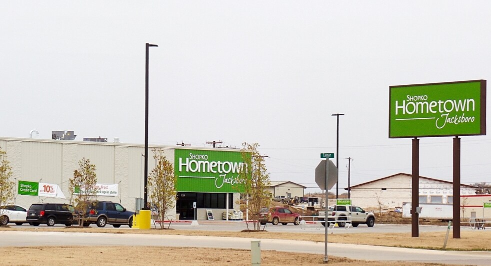 124 Lumar Dr, Jacksboro, TX for sale Building Photo- Image 1 of 1