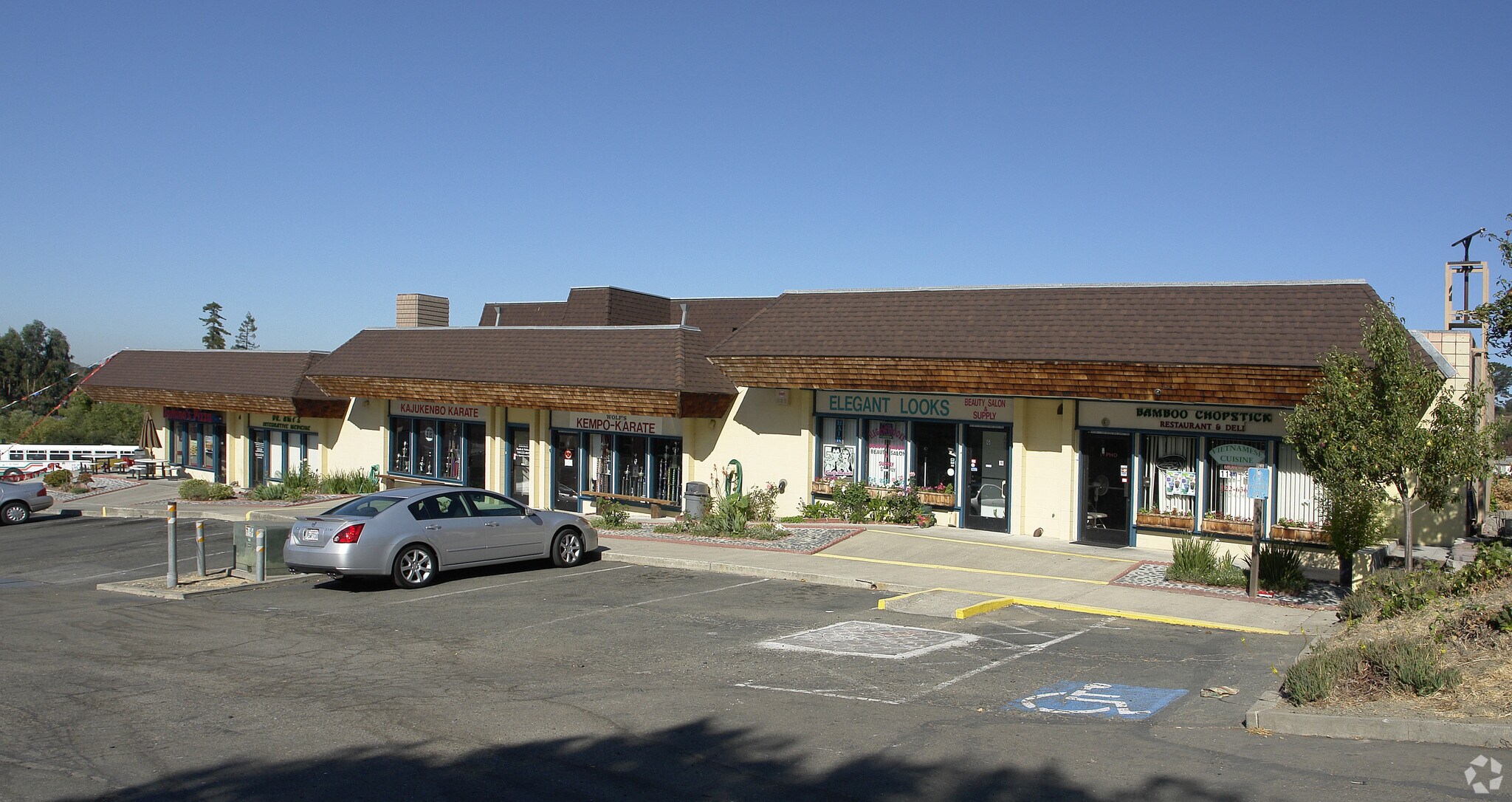 448 Valley View Rd, El Sobrante, CA for sale Primary Photo- Image 1 of 1