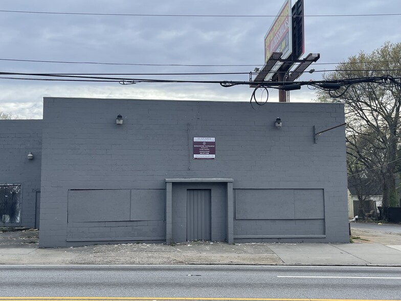 948 Donald Lee Hollowell Pky, Atlanta, GA for lease - Building Photo - Image 2 of 5