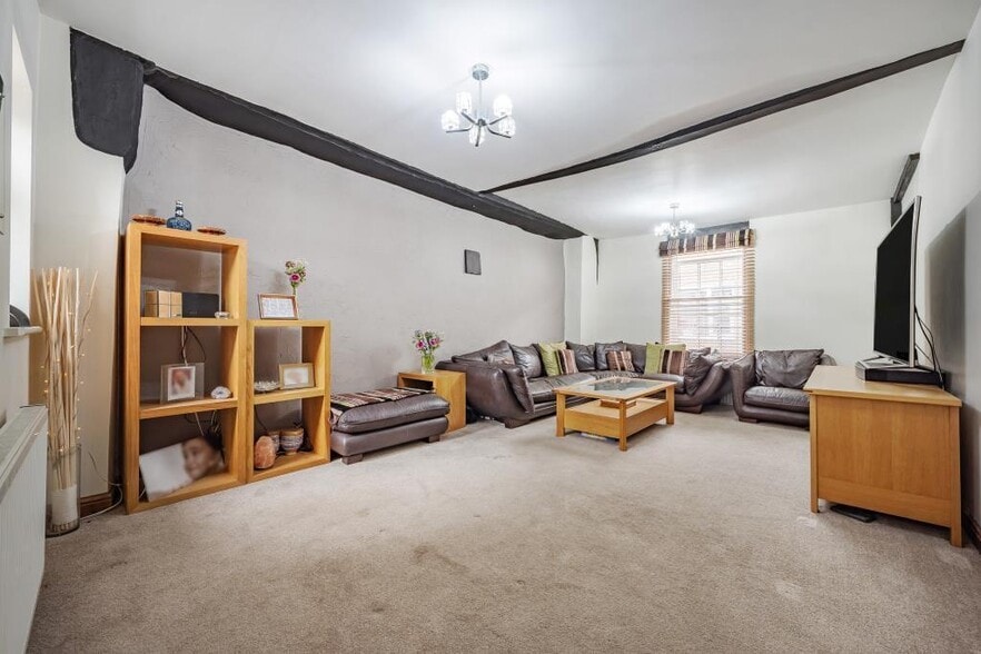 6 Butchers Row, Banbury for sale - Building Photo - Image 3 of 25