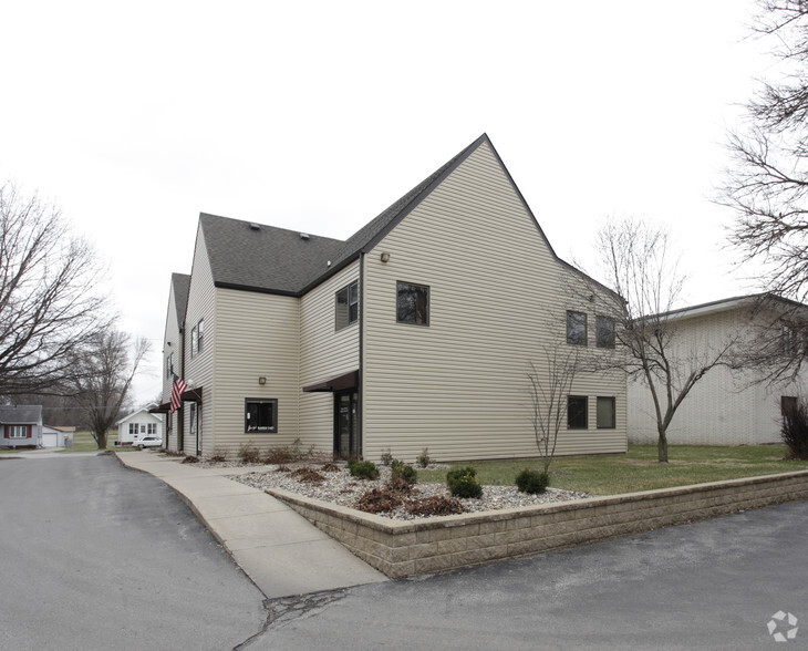 4919 Douglas Ave, Des Moines, IA for lease - Building Photo - Image 3 of 7