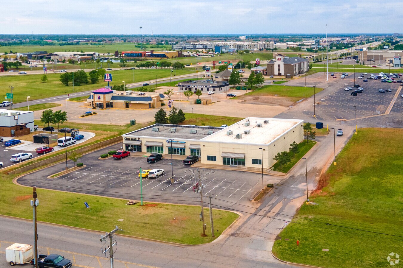 13801 N Western Ave, Edmond, OK 73013