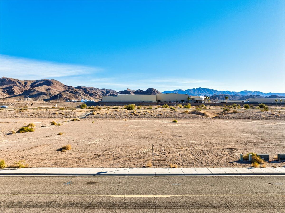 6545 Showplace Ave, Lake Havasu City, AZ for sale Primary Photo- Image 1 of 16