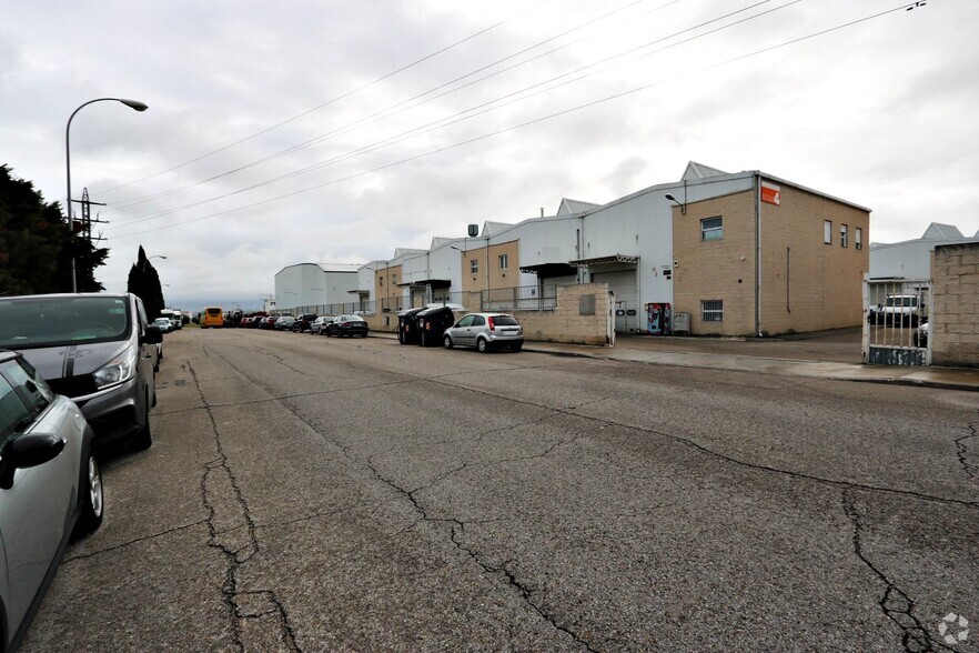 Industrial in Getafe, MAD for sale - Primary Photo - Image 1 of 30