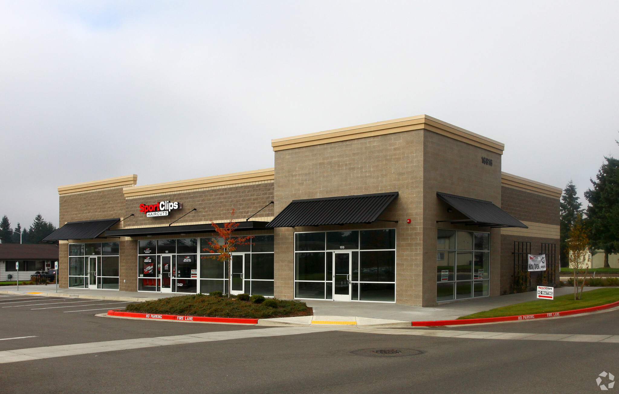 16918 Meridian Ave E, Puyallup, WA for lease Primary Photo- Image 1 of 4