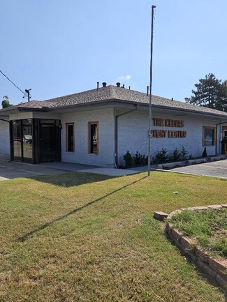 More details for 3230 N Rockwell Ave, Bethany, OK - Office for Sale