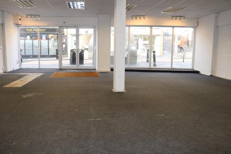 50-51 Taff St, Pontypridd for lease - Building Photo - Image 3 of 11