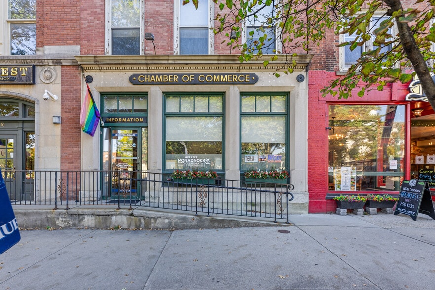 48 Central Sq, Keene, NH for sale - Primary Photo - Image 1 of 35