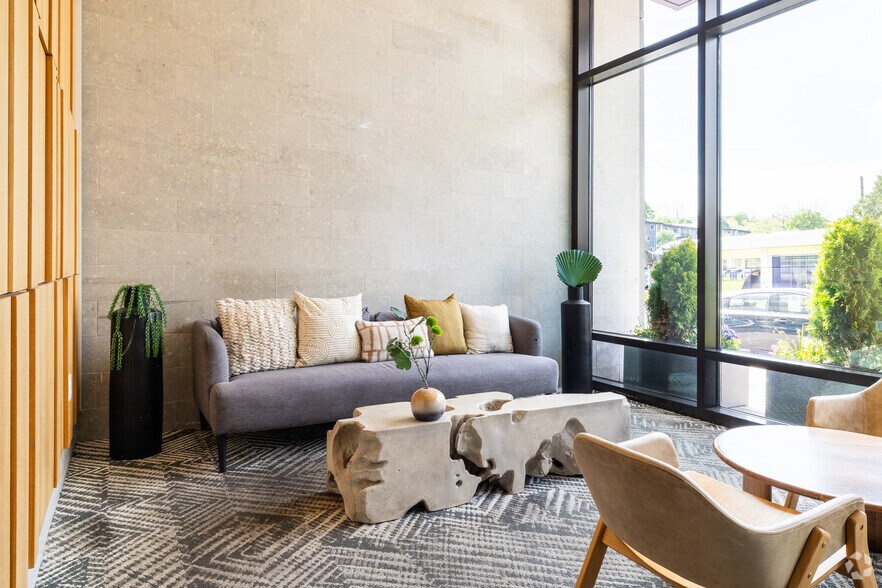 3607 Washington St, Jamaica Plain, MA for lease - Lobby - Image 2 of 20