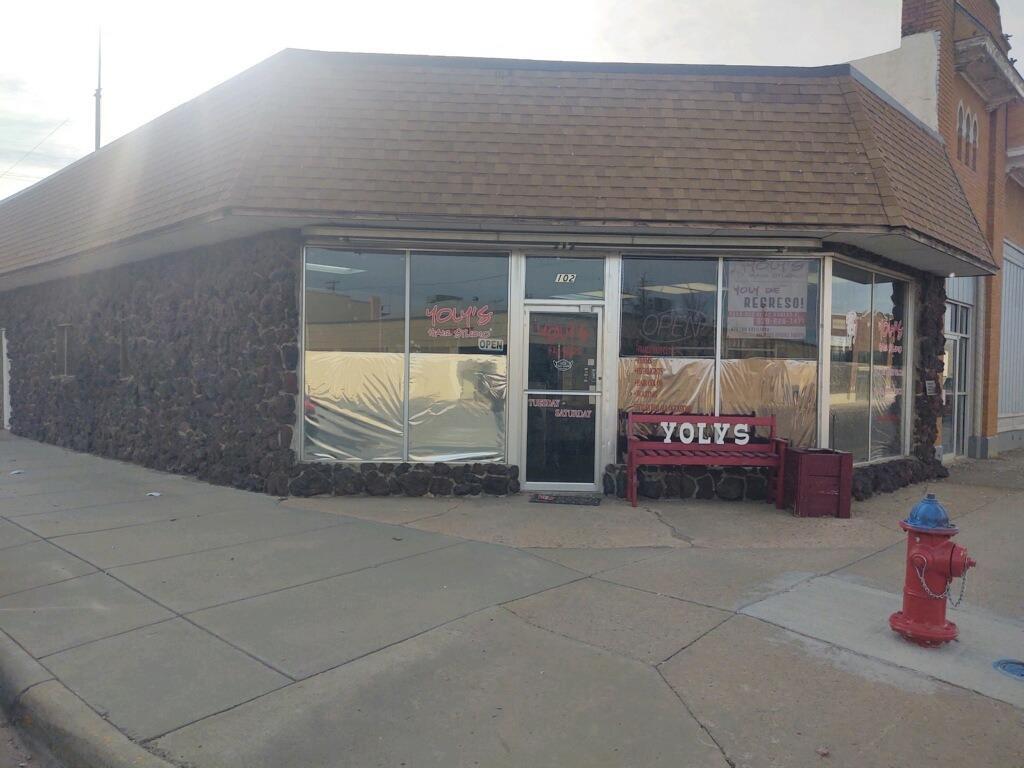 102 W 2nd St, Liberal, KS for sale Primary Photo- Image 1 of 1