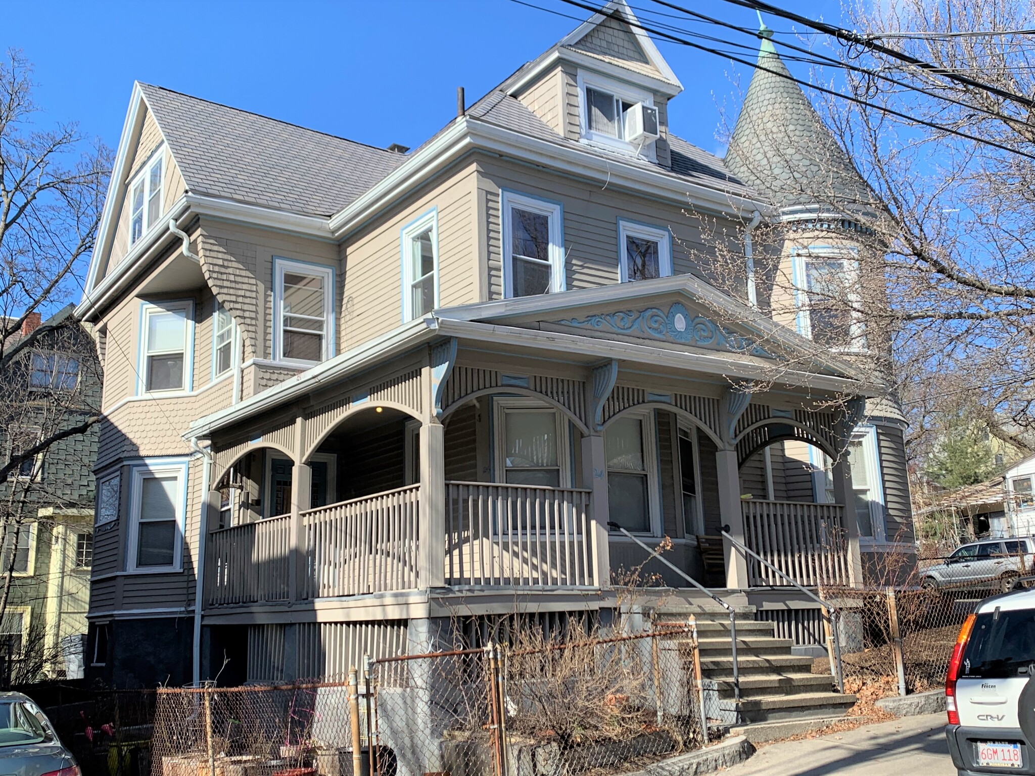 24 Walnut St, Somerville, MA for sale Primary Photo- Image 1 of 1