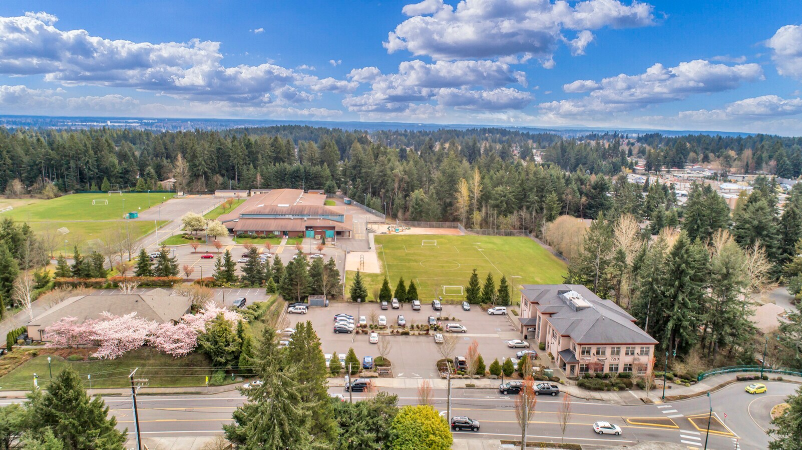 7210 40th St W, University Place, WA 98466