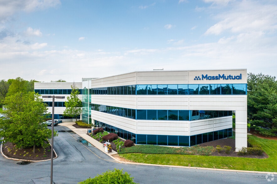 4905 W Tilghman St, Allentown, PA for lease - Building Photo - Image 1 of 31