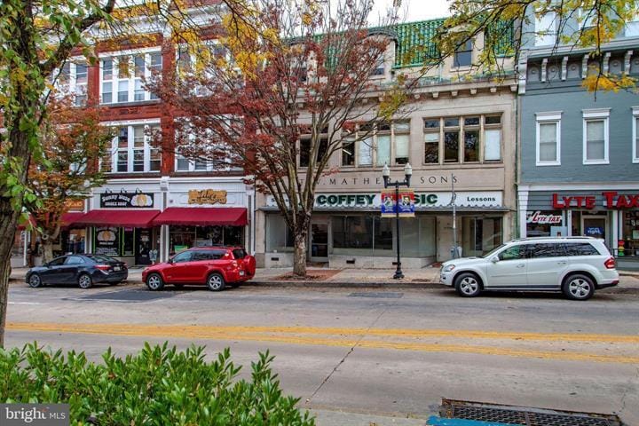 31-33 E Main St, Westminster, MD for sale - Building Photo - Image 2 of 11