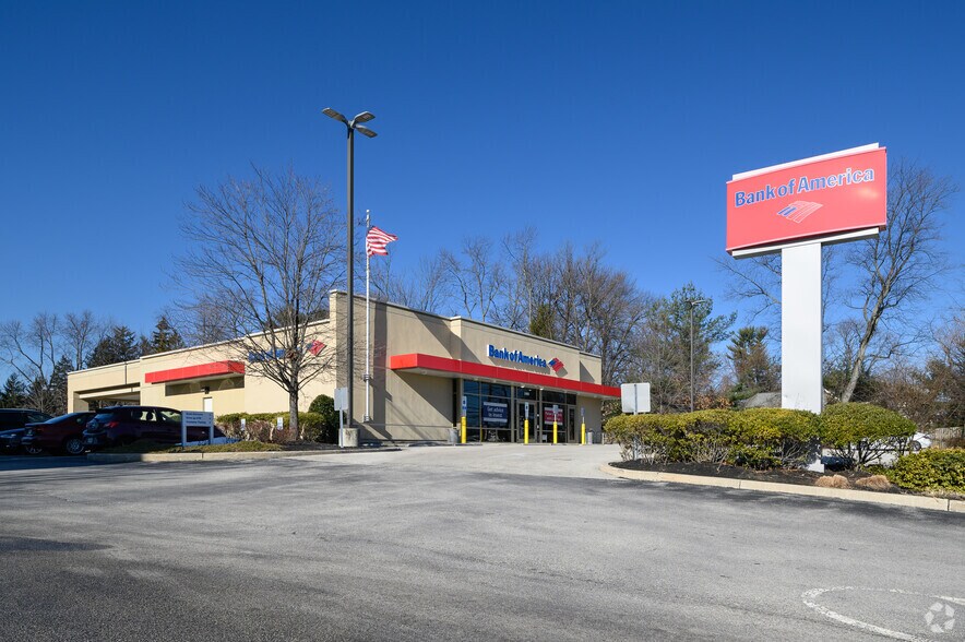 1980 Sproul Rd, Broomall, PA 19008