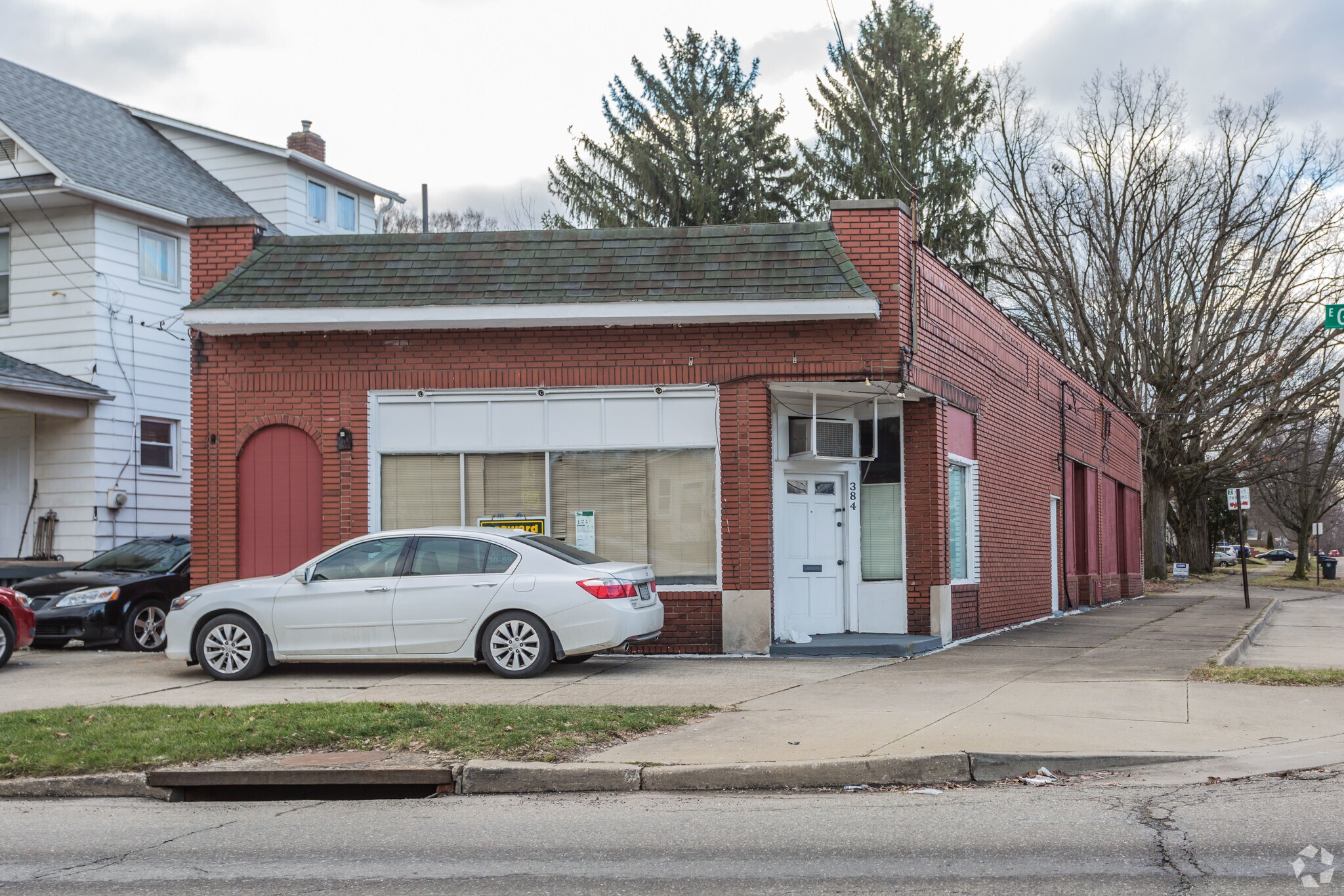 384 Glenwood Ave, Akron, OH for sale Primary Photo- Image 1 of 1