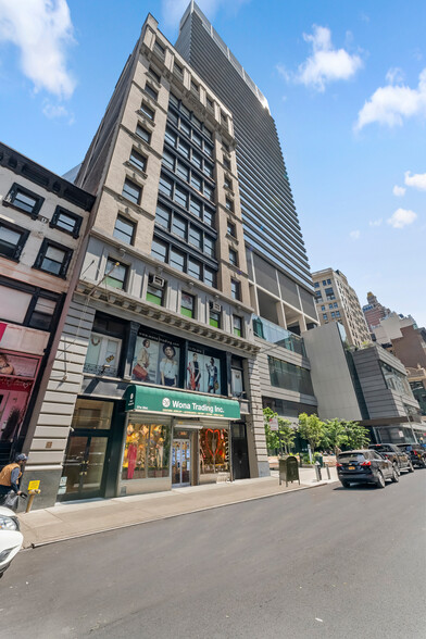 37 W 28th St, New York, NY for lease - Building Photo - Image 1 of 6