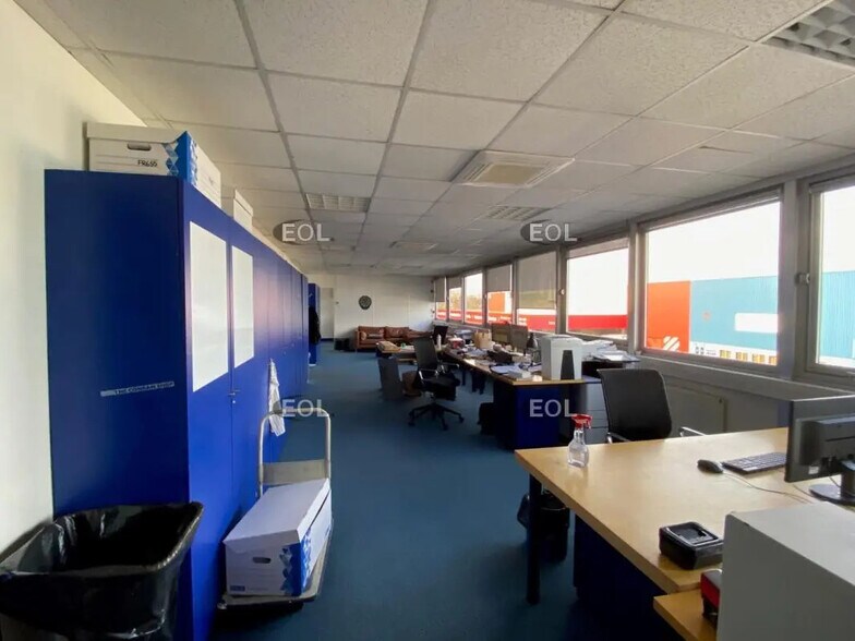 Industrial in Antony for lease - Interior Photo - Image 3 of 10