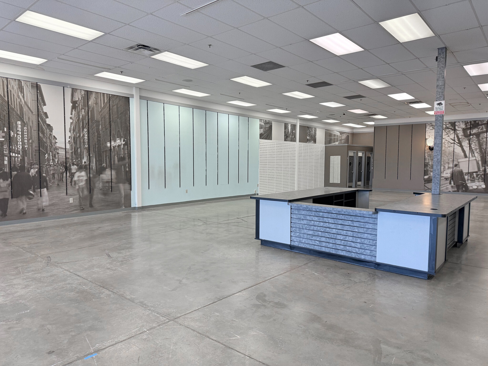 1925 E Market St, Harrisonburg, VA for lease Interior Photo- Image 1 of 11