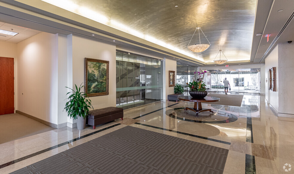 150 E Palmetto Park Rd, Boca Raton, FL for lease - Lobby - Image 3 of 5