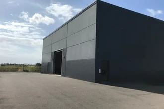 Flex in Perpignan for lease Building Photo- Image 1 of 3