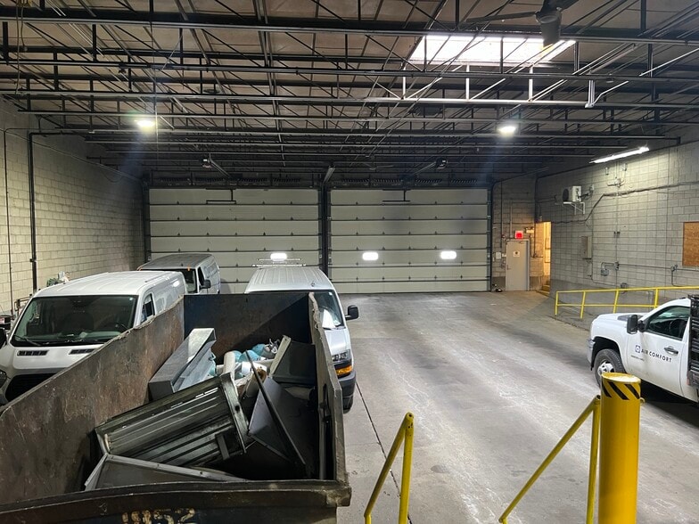 2550 Braga Dr, Broadview, IL for sale - Interior Photo - Image 3 of 5