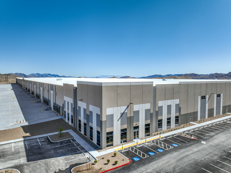 North Vegas Logistics Center, Las Vegas, NV for lease - Building Photo - Image 2 of 3