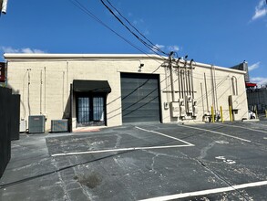 500 Bishop St, Atlanta, GA for lease Building Photo- Image 2 of 13