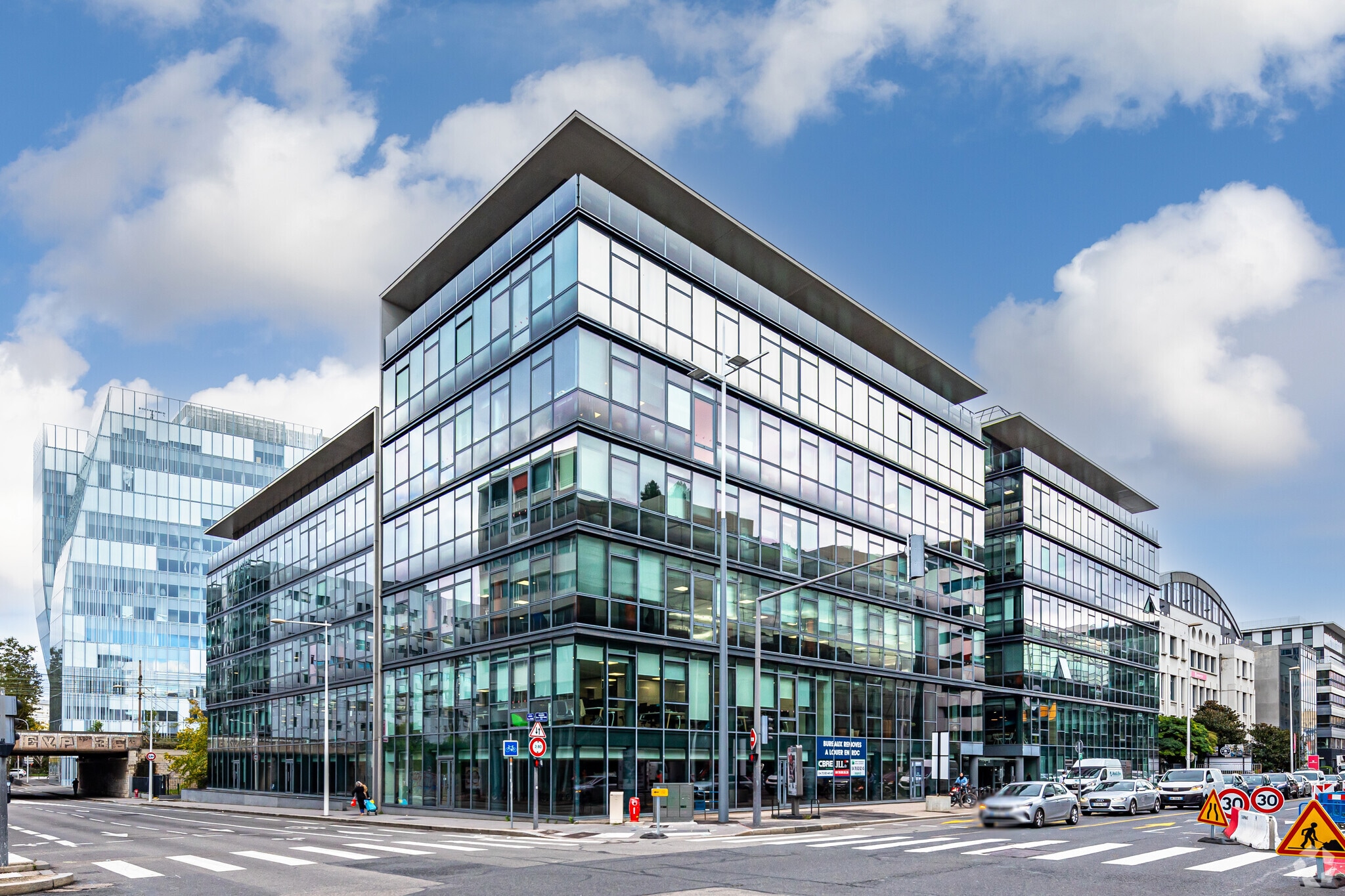 107-109 Boulevard Marius Vivier-Merle, Lyon for lease Primary Photo- Image 1 of 3