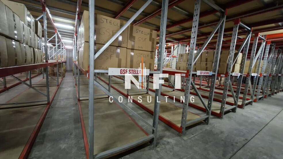 Flex in Vallauris for lease - Interior Photo - Image 1 of 3