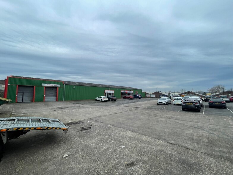 6-10 Chapel Ln, Bristol for sale - Building Photo - Image 1 of 1