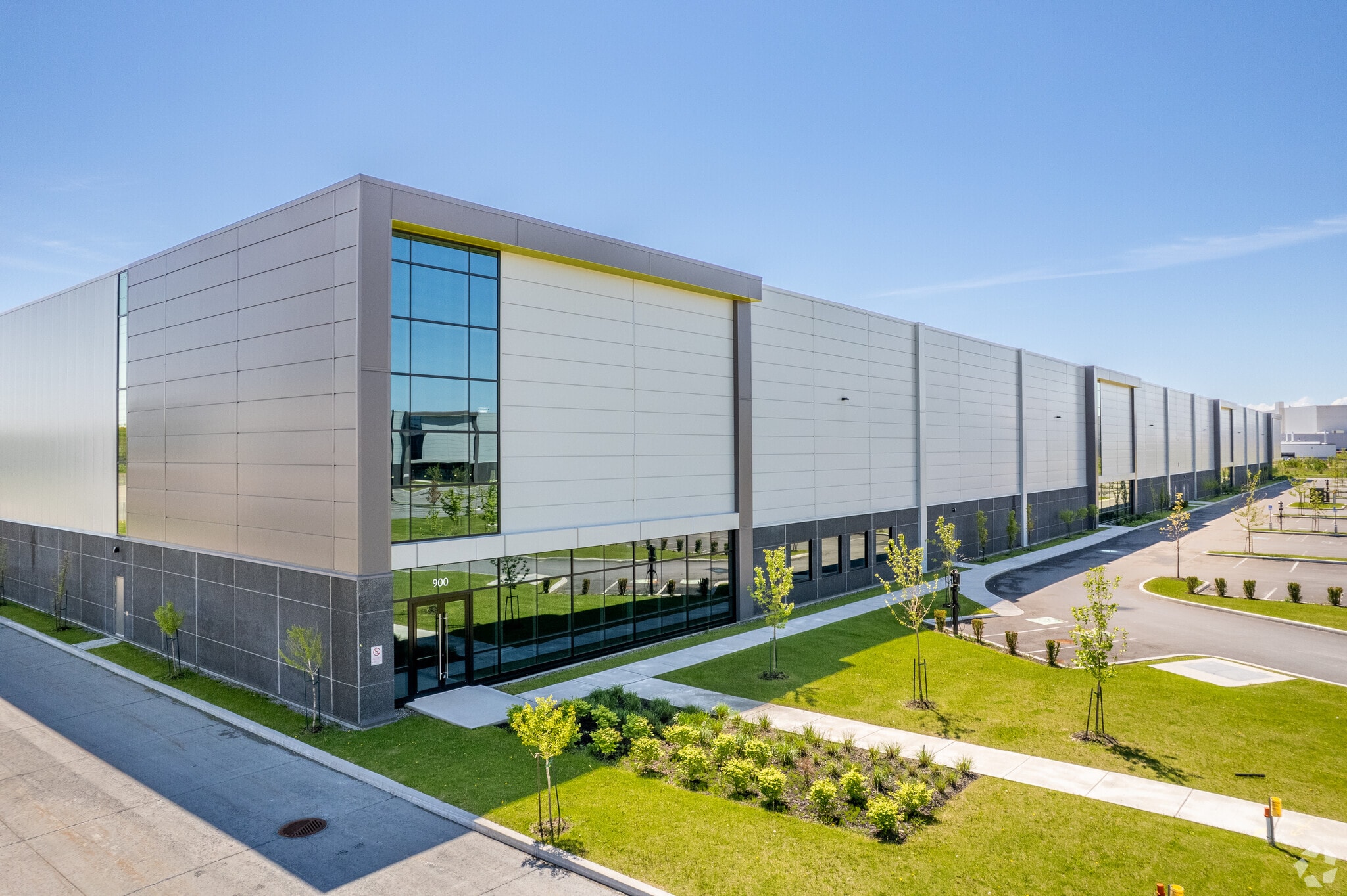 900 Rue Turnbull, Beauharnois, QC for lease Building Photo- Image 1 of 11