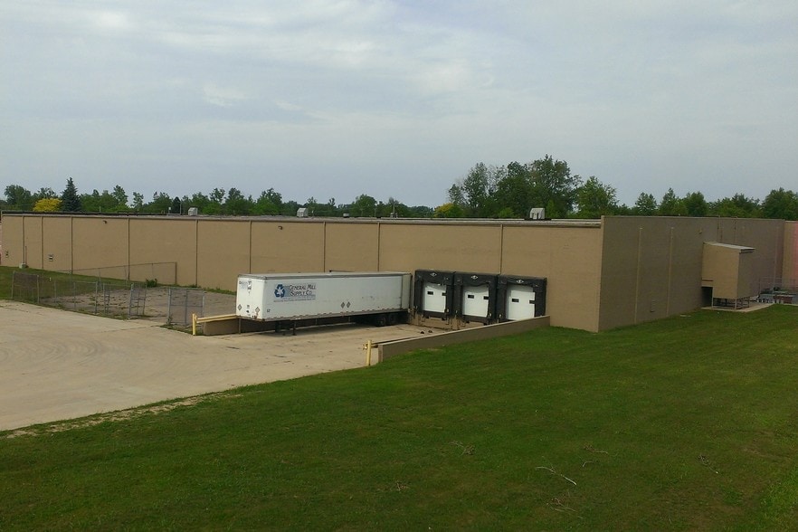 334 E Soper Rd, Bad Axe, MI for lease - Building Photo - Image 3 of 11