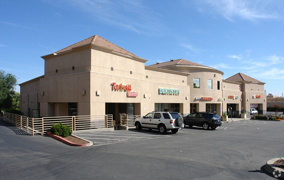 141-155 Iron Point Rd, Folsom, CA for lease - Building Photo - Image 3 of 7