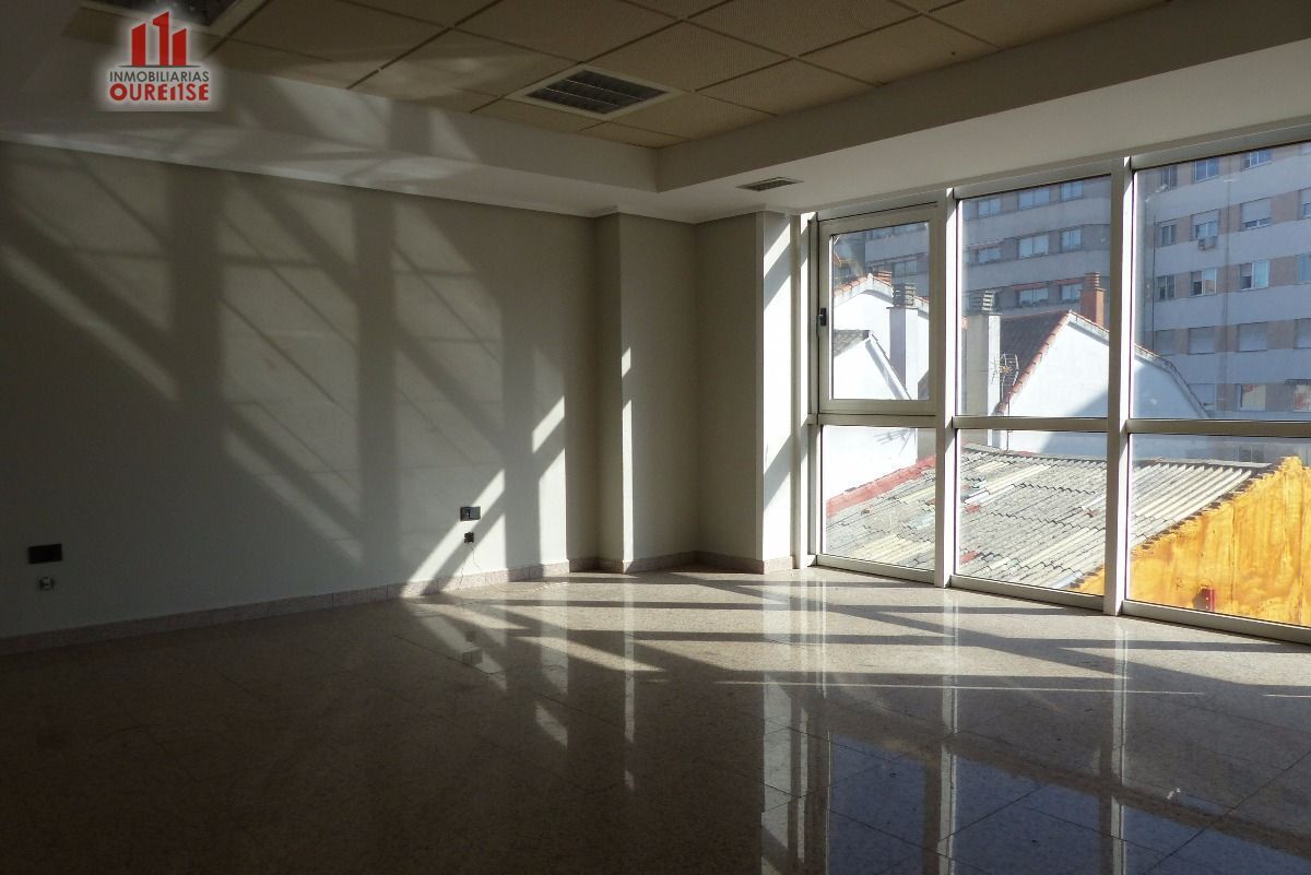 Office in Ourense, Orense for lease Building Photo- Image 1 of 13