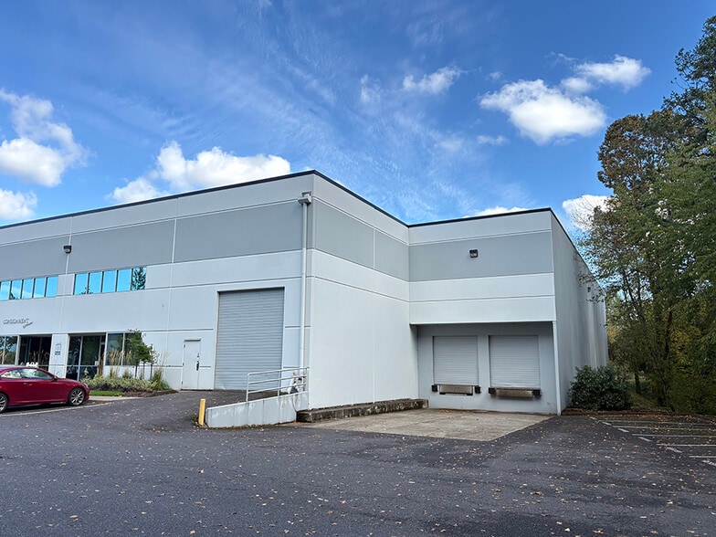 10140 SW Allen Blvd, Beaverton, OR for lease - Building Photo - Image 2 of 4