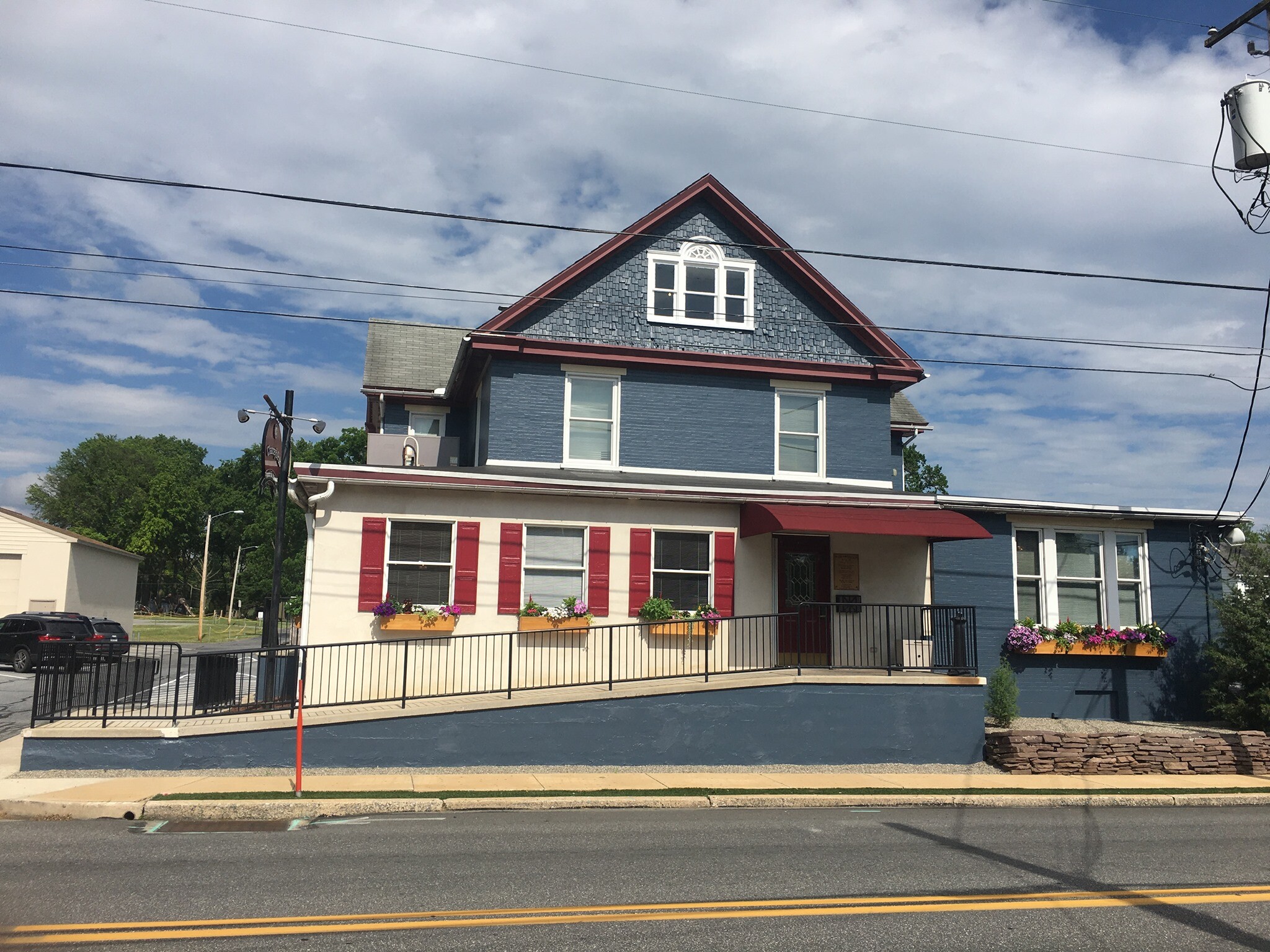 6049 Main St, East Petersburg, PA for sale Primary Photo- Image 1 of 1