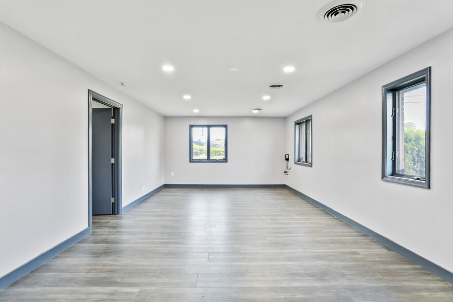 311 Medical Ct, Martinsburg, WV for lease - Building Photo - Image 3 of 17