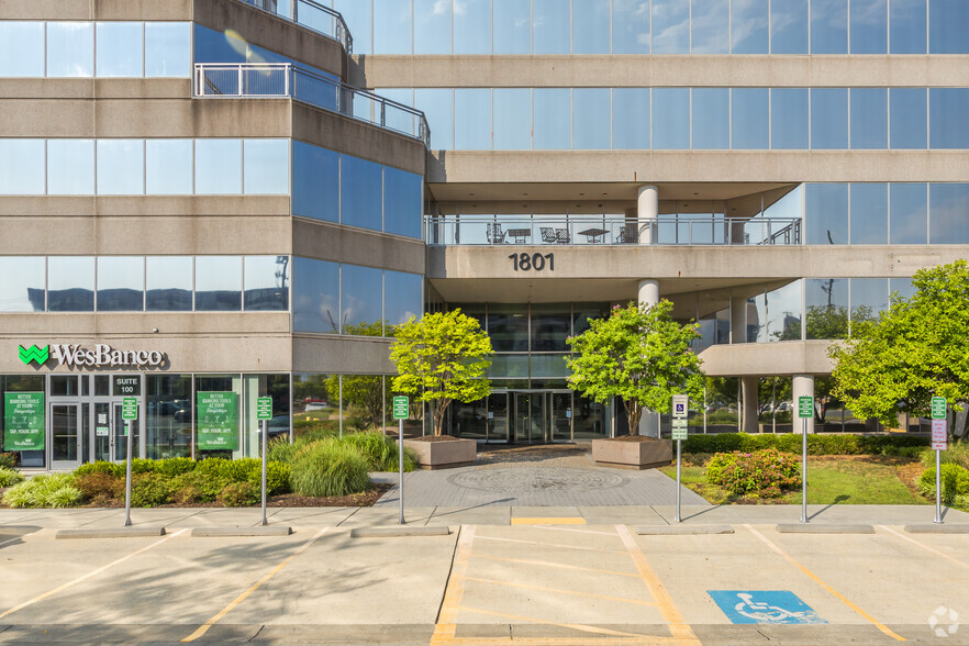 1801 Rockville Pike, Rockville, MD for lease - Building Photo - Image 3 of 7