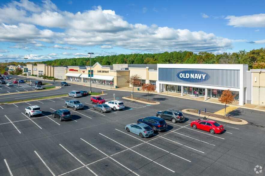 10900-11270 Bulloch Dr, Manassas, VA for lease - Primary Photo - Image 1 of 5