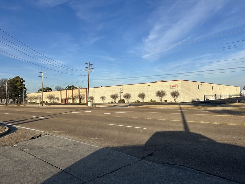 8950 Hacks Cross Rd, Olive Branch, MS for lease - Building Photo - Image 2 of 15