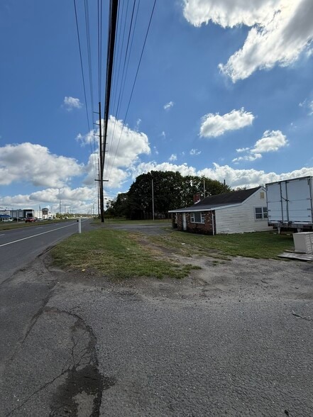 663 Highway 33, Millstone Township, NJ for lease - Other - Image 2 of 10